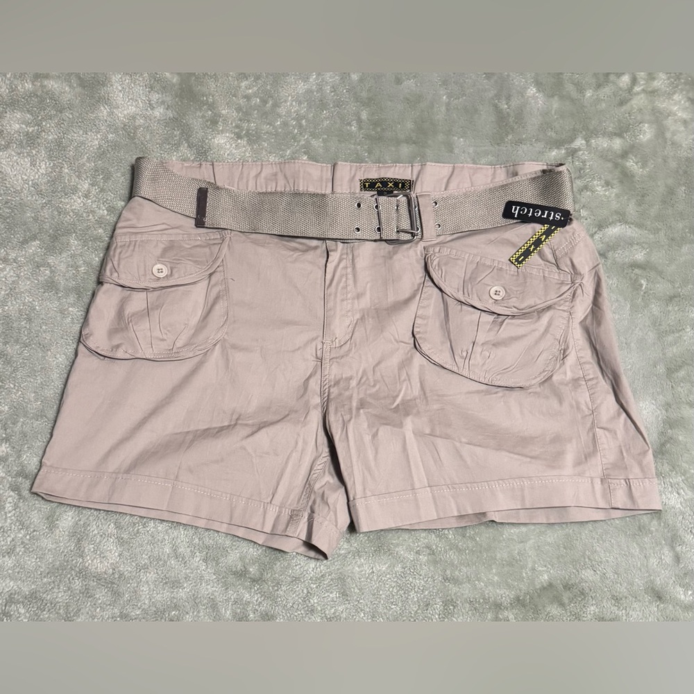 Men’s Taxi Camp Counselor Tan Shorts